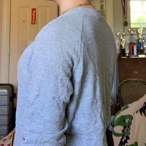 Super comfy brandy melville waffle knit shirt - Picture 2 of 3